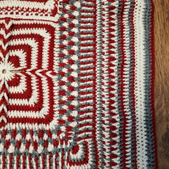 Vintage Quilt Afgan Throw Red Grey White68" × 44" in  New - Picture 9 of 14